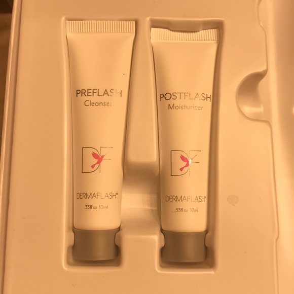 💚 $25 OFF DERMAFLASH LUXE DERMAPLANING TOOL - Picture 7 of 12